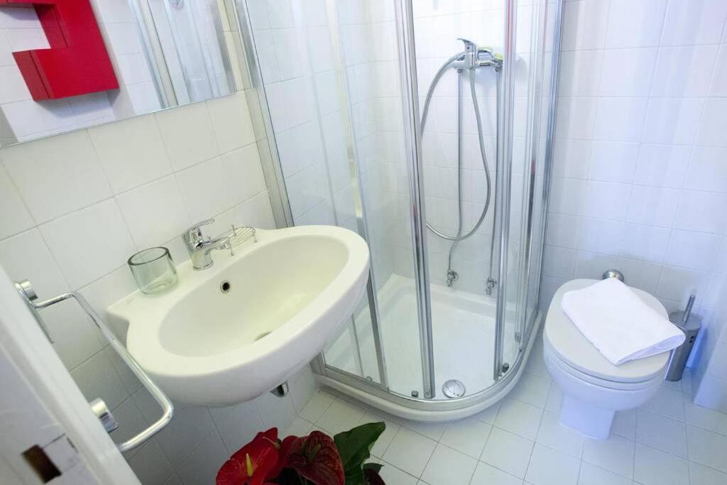 Bv Apartment Siena Bagian luar foto